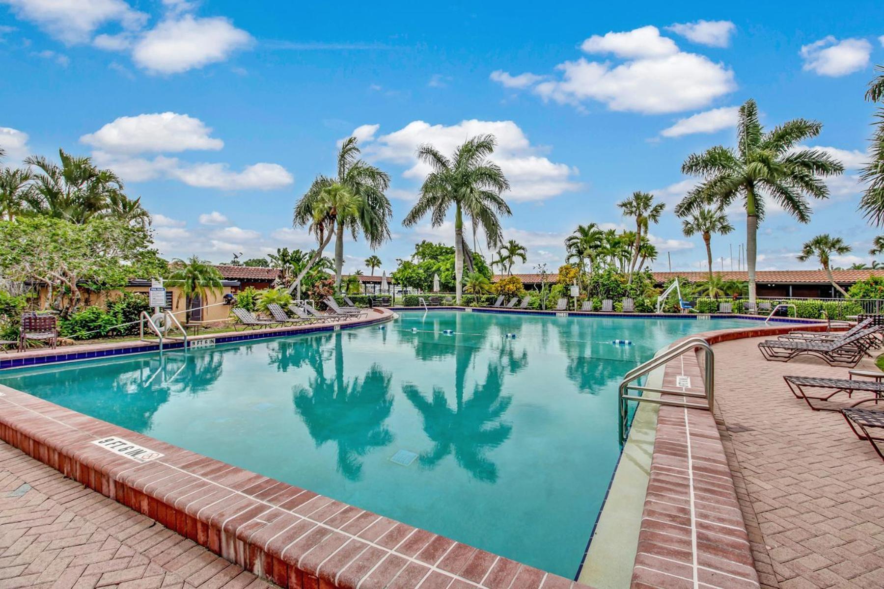شقة Marina Getaway On The Water! North North Naples المظهر الخارجي الصورة