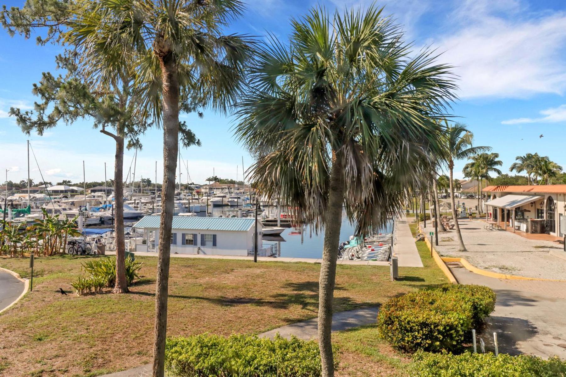 شقة Marina Getaway On The Water! North North Naples المظهر الخارجي الصورة