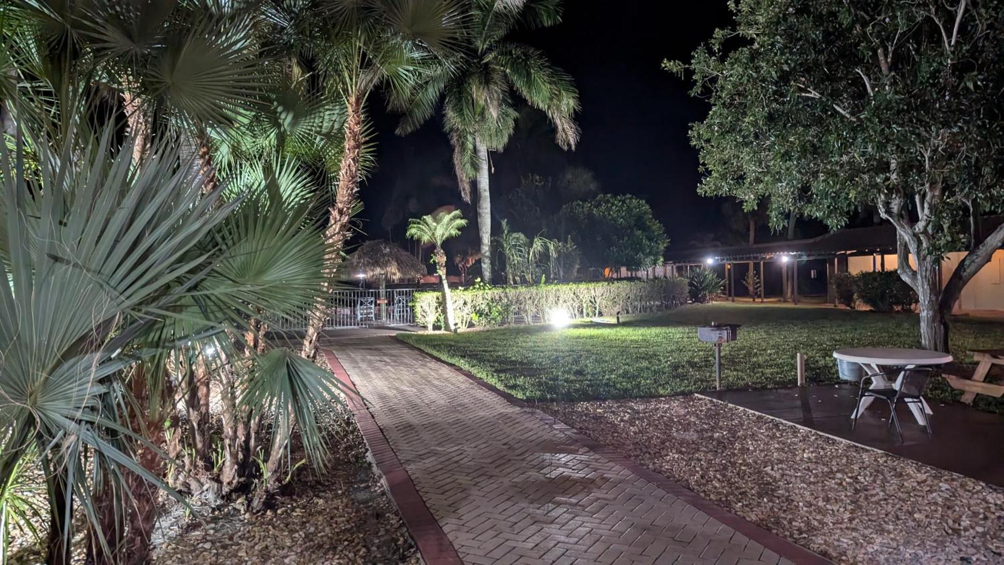 شقة Marina Getaway On The Water! North North Naples المظهر الخارجي الصورة