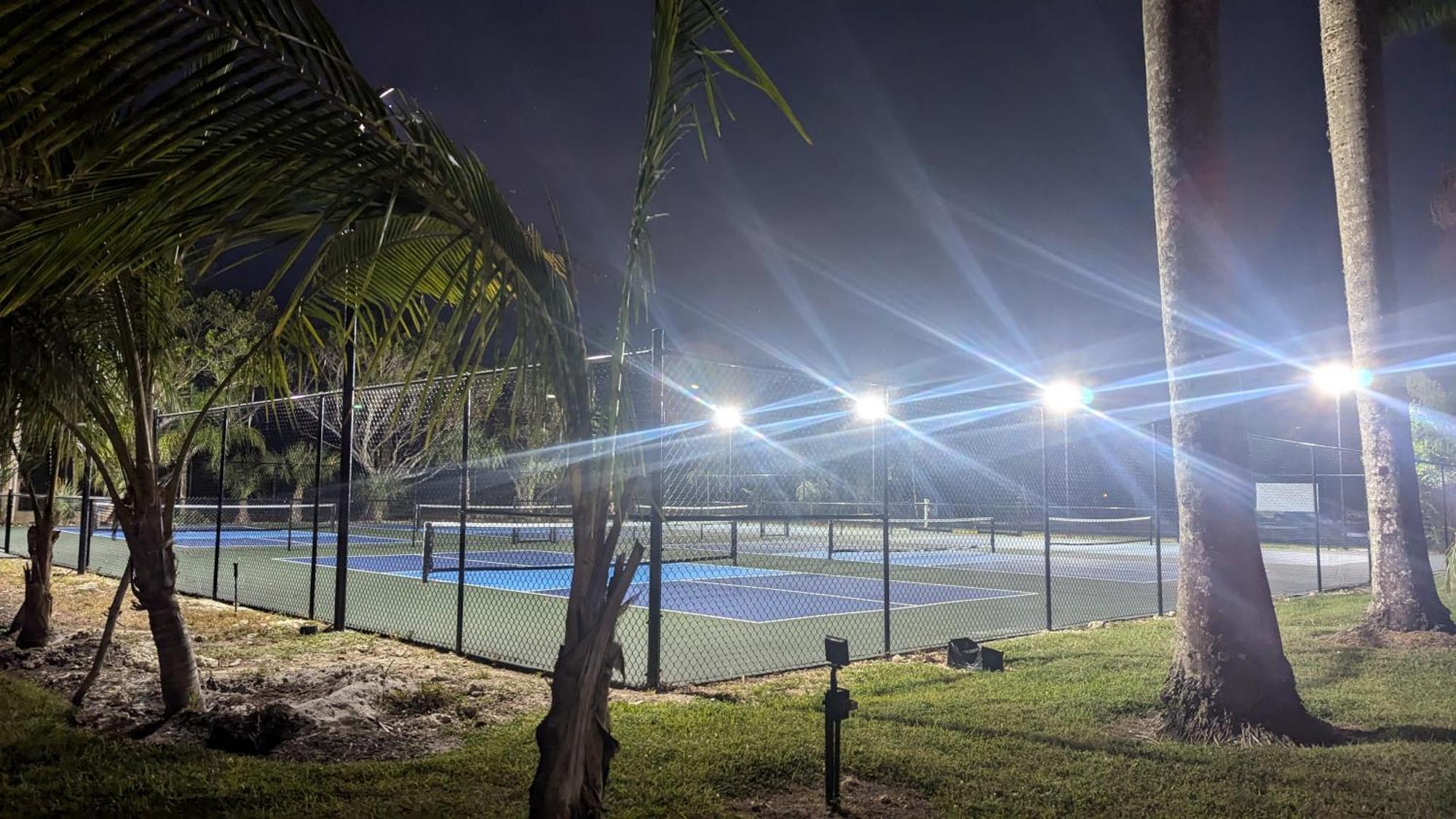 شقة Marina Getaway On The Water! North North Naples المظهر الخارجي الصورة